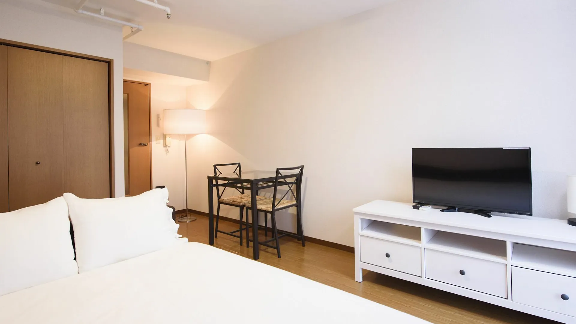 Hotel Rejoice Stay Kyoto Karasuma Oike 3*,  Japan